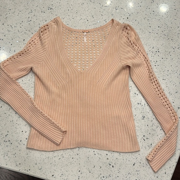 Free People Sweater - Picture 5 of 7